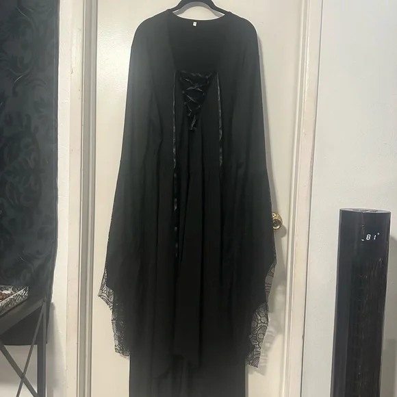 Victorian, Gothic, Witch, fancy dress, Halloween costume - Picture 6 of 8